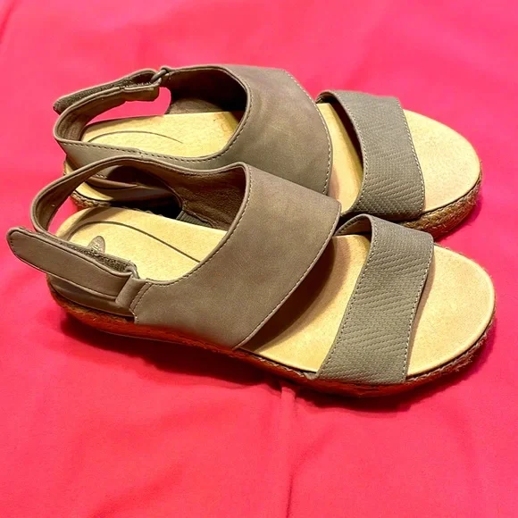 Dr.Scholls tan platform Sandals - Picture 5 of 6